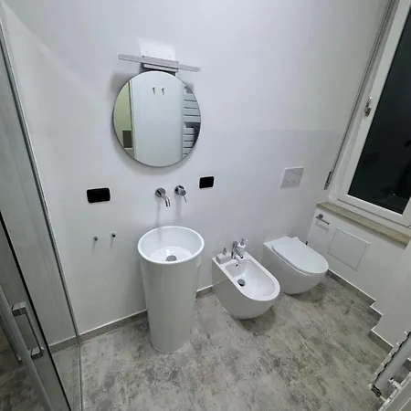 Cavour 16 Centro Apartment *