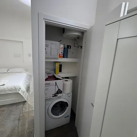 Cavour 16 Centro Apartment